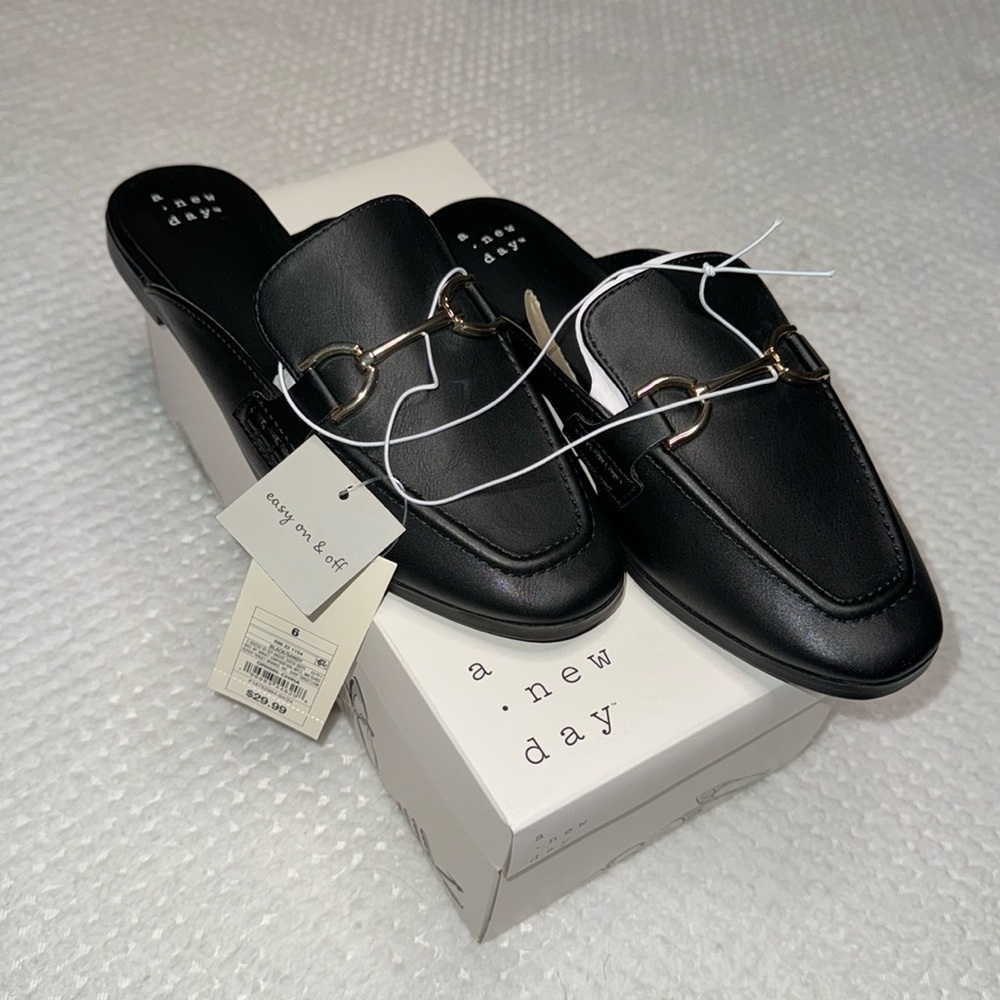 🌟🤩 A New Day: Women's Sandy Mule Flats W/ Memory Foam Insole🤩🌟